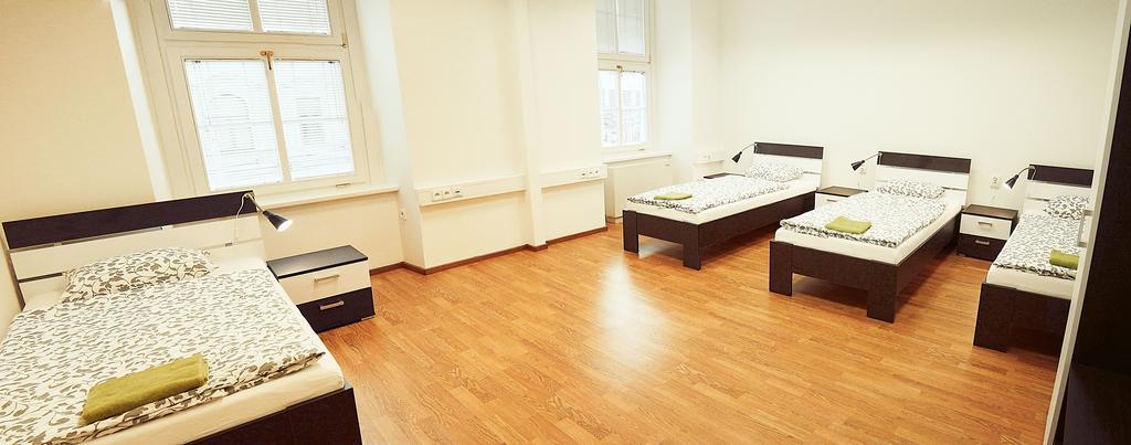 Hostel Folks Bratislava Habitación foto